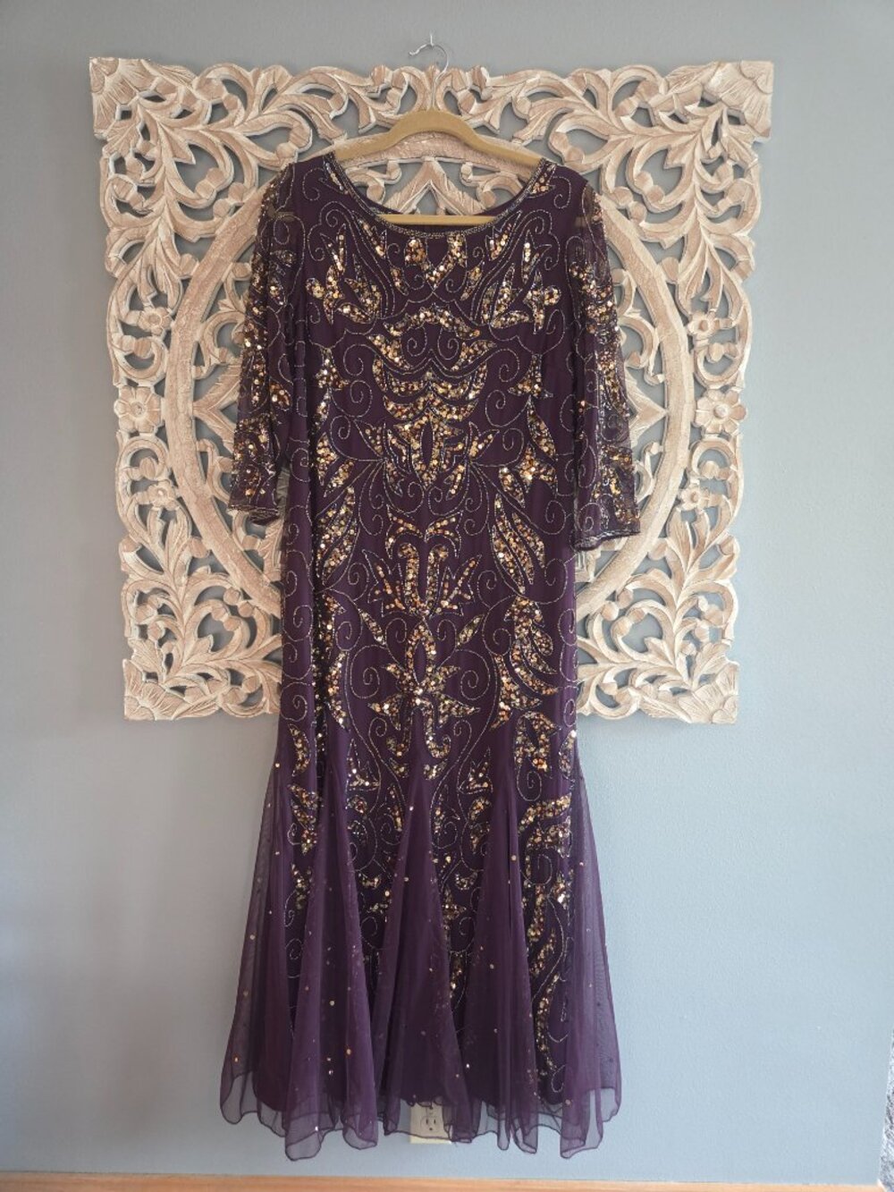 PISSARO NIGHTS BEADED EVENING GOWN DRESS IN PLUM SIZE 16P